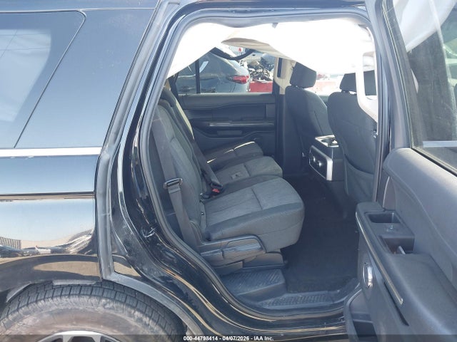 1FMJU1HT2NEA65127 Ford Expedition Xlt