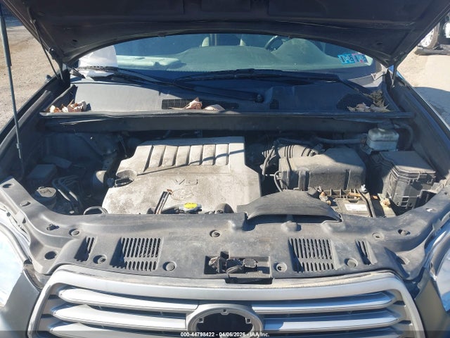 2010 TOYOTA HIGHLANDER 5TDBK3EH2AS005525 Photo 9