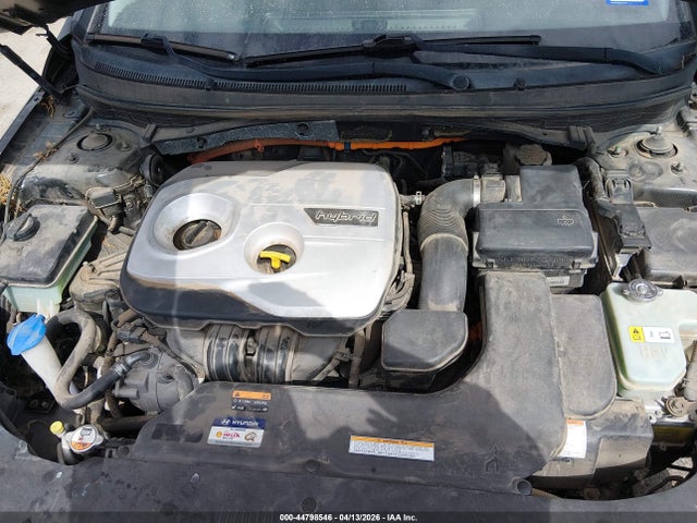 Auction sale of the 2016 Hyundai Sonata Hybrid Se, vin: KMHE24L1XGA031882, lot number: 44798546