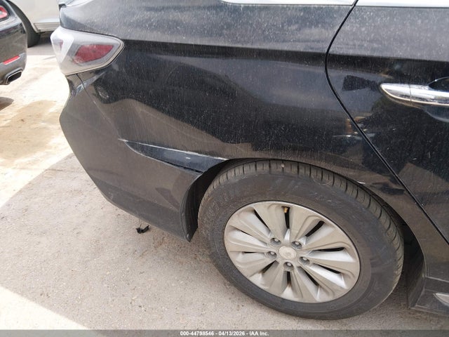 Auction sale of the 2016 Hyundai Sonata Hybrid Se, vin: KMHE24L1XGA031882, lot number: 44798546