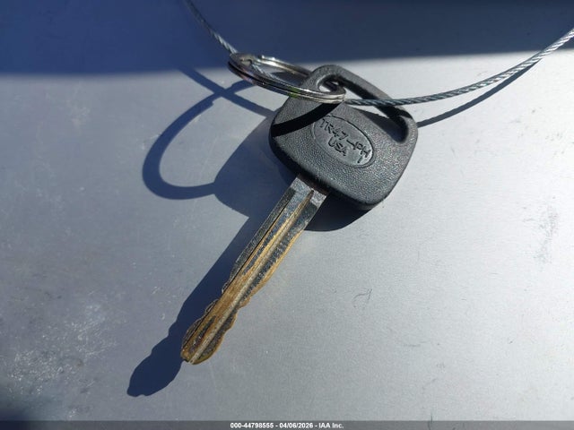 2003 TOYOTA CAMRY 4T1BE32K73U760428 Photo 10