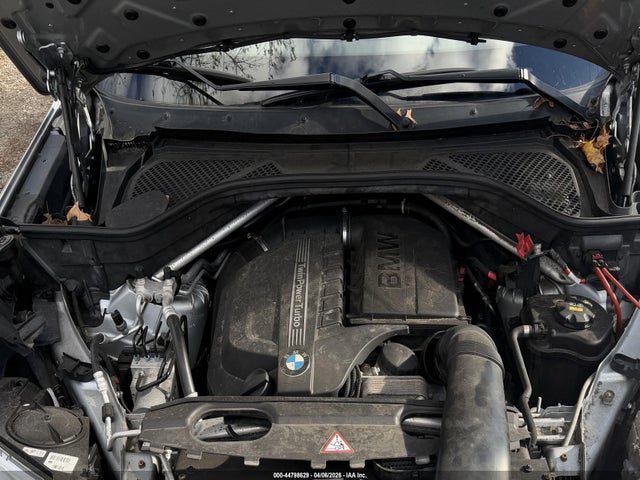 2016 BMW X5 5UXKR2C59G0R69371 Photo 9