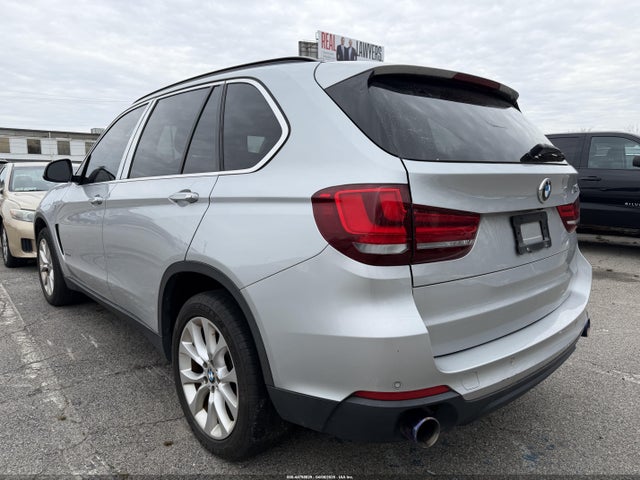 2016 BMW X5 5UXKR2C59G0R69371 Photo 2