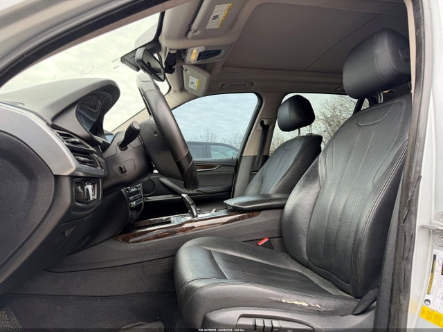 2016 BMW X5 5UXKR2C59G0R69371 Photo 4
