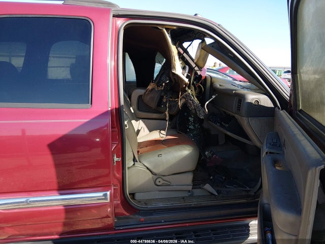 44798636 :رقم المزاد ، 1GKEC13T75R225015 vin ، 2005 Gmc Yukon Slt مزاد بيع