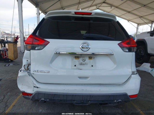 Nissan ROGUE S 2017 KNMAT2MT1HP557465 Image 16