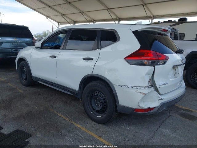 Nissan ROGUE S 2017 KNMAT2MT1HP557465 Image 3