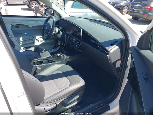 KIA Niro Ev Wind 2025 KNDCR3L15S5139166 Image 5