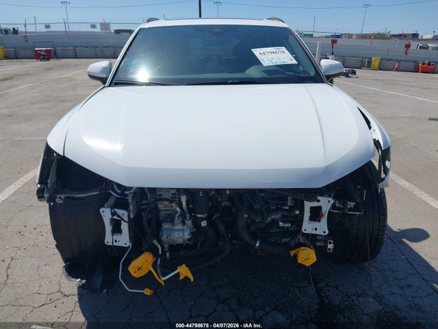 44798678 :رقم المزاد ، WA1EECF39R1104577 vin ، 2024 Audi Q3 Premium Plus 45 Tfsi S Line Quattro Tiptronic مزاد بيع