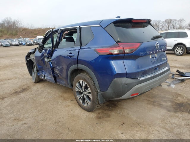 44798696 :رقم المزاد ، 5N1AT3BB3MC829673 vin ، 2021 Nissan Rogue Sv Intelligent Awd مزاد بيع