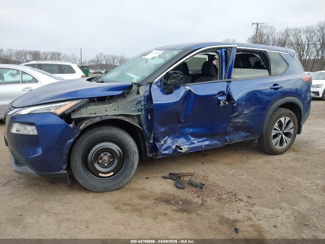 44798696 :رقم المزاد ، 5N1AT3BB3MC829673 vin ، 2021 Nissan Rogue Sv Intelligent Awd مزاد بيع