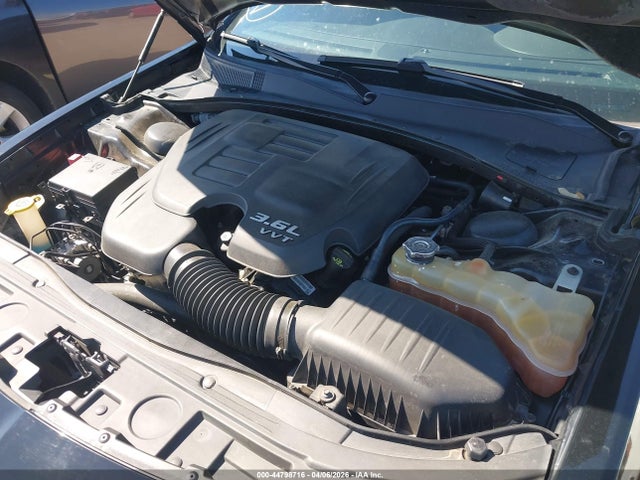 Chrysler 300 300s 2019 2C3CCABG5KH660722 Image 10