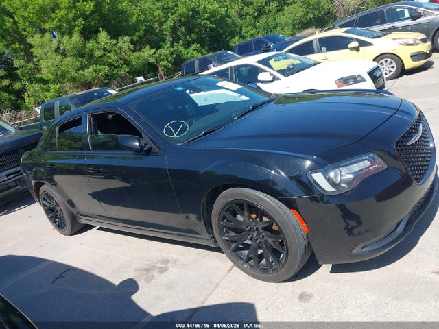 Chrysler 300 300s 2019 2C3CCABG5KH660722 Image 13