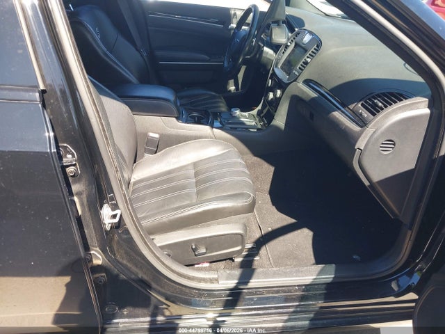 Chrysler 300 300s 2019 2C3CCABG5KH660722 Image 5