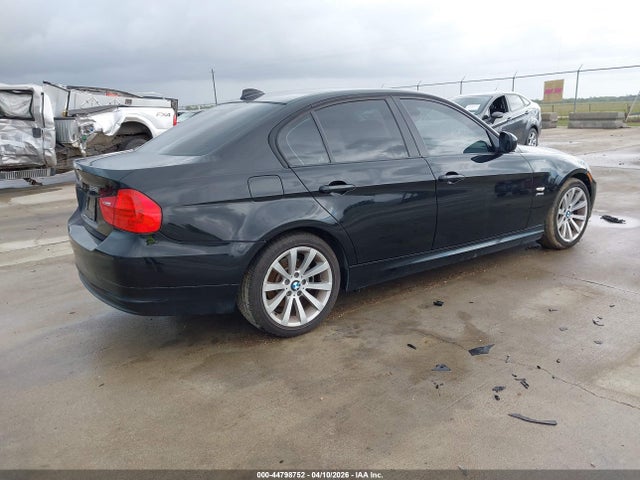 44798752 :رقم المزاد ، WBAPK7C51BF086246 vin ، 2011 Bmw 328i Xdrive مزاد بيع
