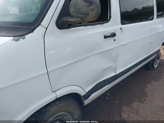 44798767 :رقم المزاد ، 2B4JB25Y4XK560568 vin ، 1999 Dodge Ram Wagon 2500 مزاد بيع