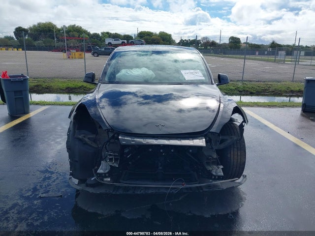 Продаж на аукціоні авто 2024 Tesla Model Y Long Range Dual Motor All-wheel Drive, vin: 7SAYGDEE5RA292527, номер лоту: 44798783