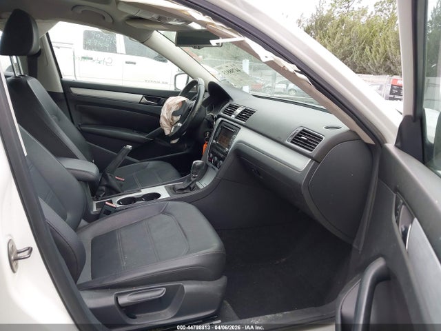 44798813 :رقم المزاد ، 1VWBN7A34DC103421 vin ، 2013 Volkswagen Passat 2.0l Tdi Se مزاد بيع