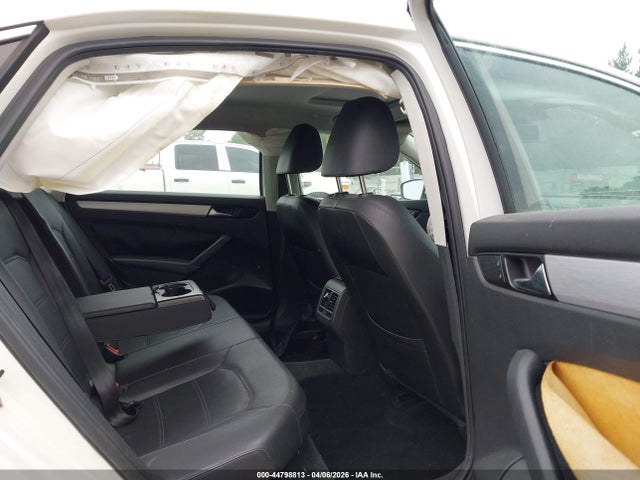 44798813 :رقم المزاد ، 1VWBN7A34DC103421 vin ، 2013 Volkswagen Passat 2.0l Tdi Se مزاد بيع