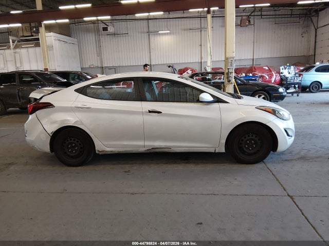 2016 Hyundai Elantra Se მანქანა იყიდება აუქციონზე, vin: 5NPDH4AE1GH773813, აუქციონის ნომერი: 44798824