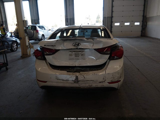 2016 Hyundai Elantra Se მანქანა იყიდება აუქციონზე, vin: 5NPDH4AE1GH773813, აუქციონის ნომერი: 44798824
