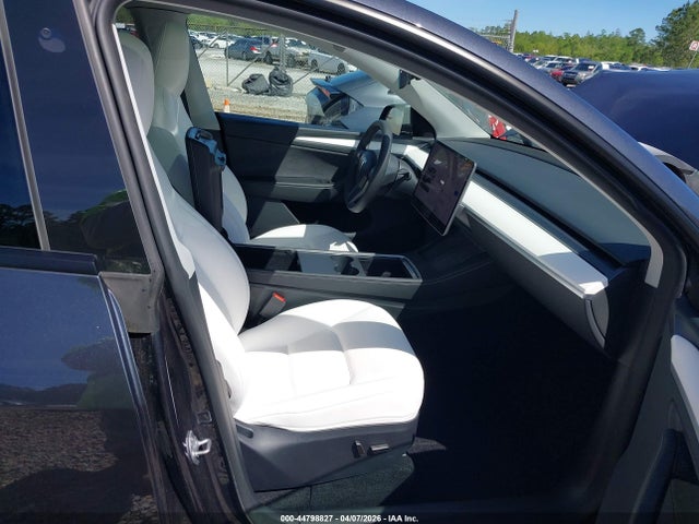 Продажа на аукционе авто 2024 Tesla Model Y Long Range Dual Motor All-wheel Drive, vin: 7SAYGDEE7RA252823, номер лота: 44798827