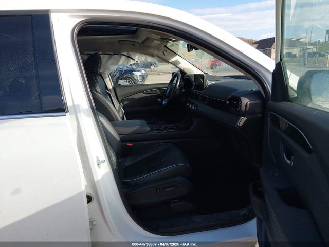 Продажа на аукционе авто 2023 Honda Pilot Awd Elite, vin: 5FNYG1H85PB000778, номер лота: 44798837