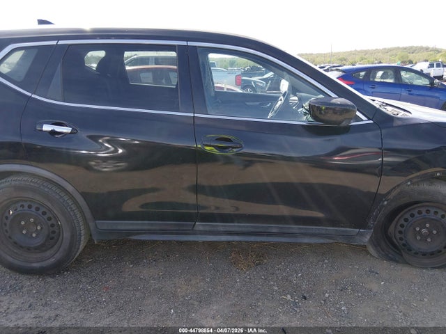 Продажа на аукционе авто 2017 Nissan Rogue S, vin: KNMAT2MT4HP564975, номер лота: 44798854