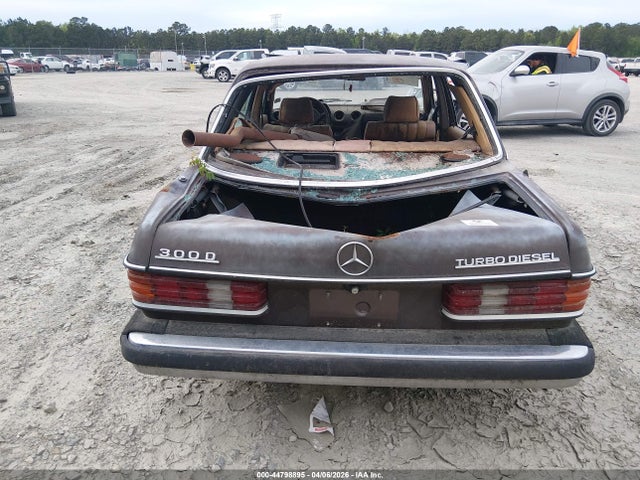 Продажа на аукционе авто 1983 Mercedes-benz 300 Dt, vin: WDBAB33A8DB016072, номер лота: 44798895