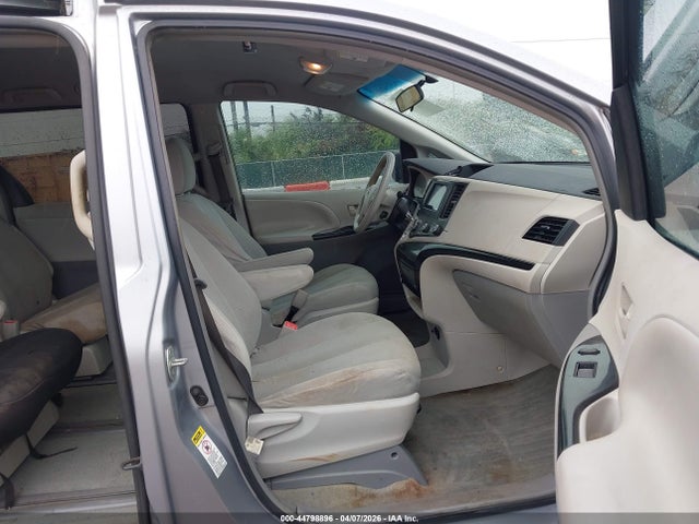 Продажа на аукционе авто 2011 Toyota Sienna Base V6, vin: 5TDZK3DC7BS169259, номер лота: 44798896