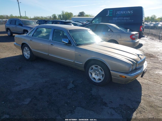 2002 JAGUAR XJ8 SAJDA24C22LF41748