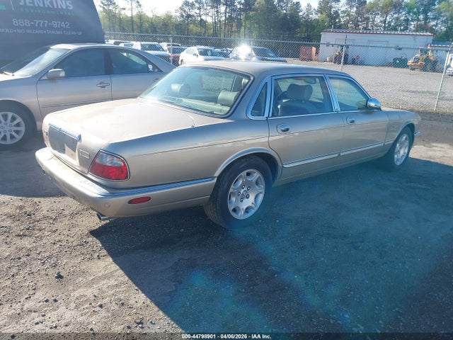 2002 JAGUAR XJ8 SAJDA24C22LF41748 Photo 3
