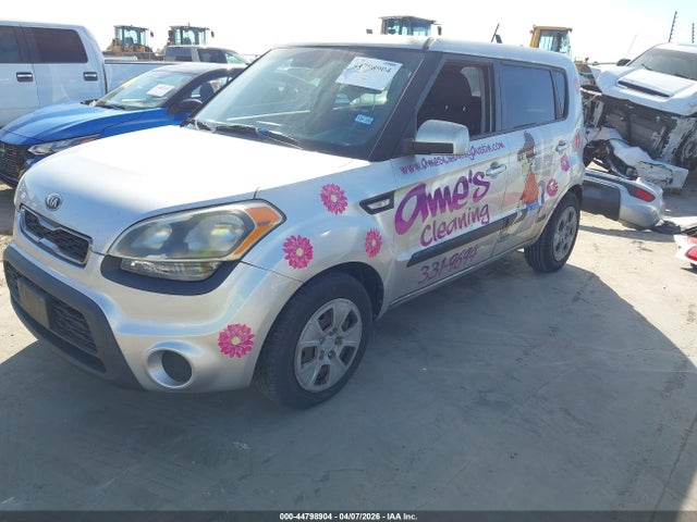 44798904 :رقم المزاد ، KNDJT2A58D7515939 vin ، 2013 Kia Soul مزاد بيع