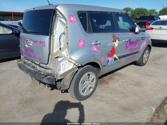 44798904 :رقم المزاد ، KNDJT2A58D7515939 vin ، 2013 Kia Soul مزاد بيع