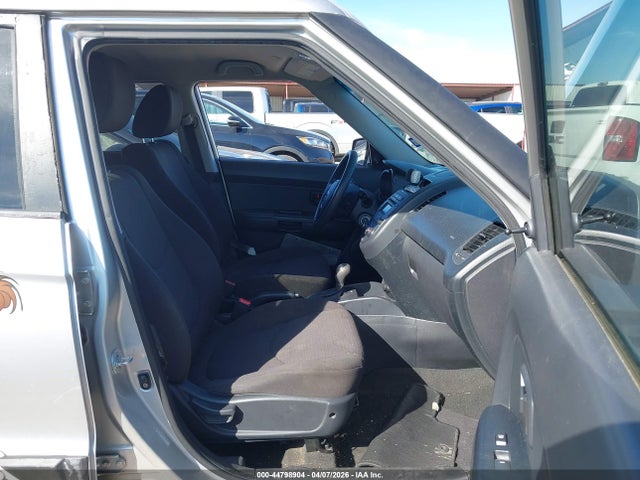 44798904 :رقم المزاد ، KNDJT2A58D7515939 vin ، 2013 Kia Soul مزاد بيع