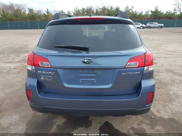 44798936 :رقم المزاد ، 4S4BRCCC2E3233594 vin ، 2014 Subaru Outback 2.5i Premium مزاد بيع