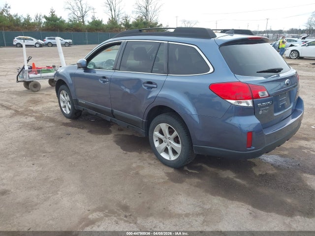 44798936 :رقم المزاد ، 4S4BRCCC2E3233594 vin ، 2014 Subaru Outback 2.5i Premium مزاد بيع