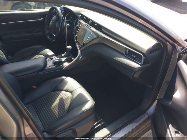 2019 TOYOTA CAMRY HYBRID 4T1B21HK8KU511946 Photo 4