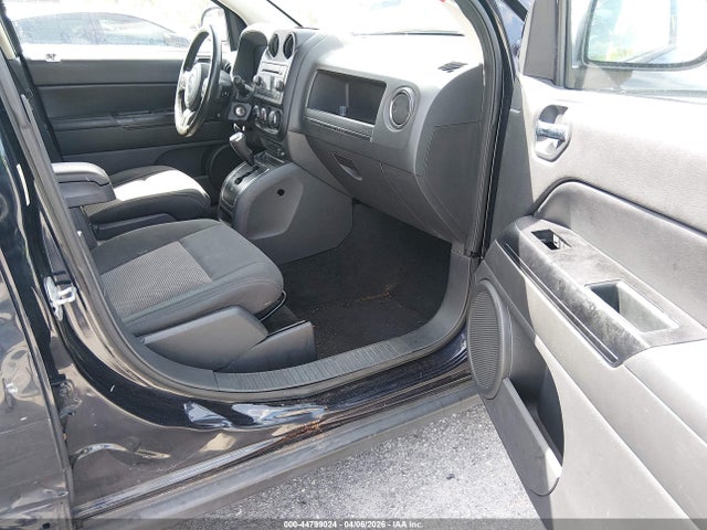 2011 Jeep Compass მანქანა იყიდება აუქციონზე, vin: 1J4NT1FB0BD137750, აუქციონის ნომერი: 44799024