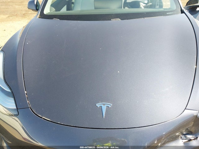 2021 Tesla Model 3 Long Range Dual Motor All-wheel Drive მანქანა იყიდება აუქციონზე, vin: 5YJ3E1EB1MF855117, აუქციონის ნომერი: 44799025