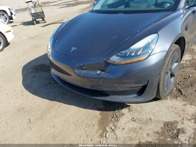 2021 Tesla Model 3 Long Range Dual Motor All-wheel Drive მანქანა იყიდება აუქციონზე, vin: 5YJ3E1EB1MF855117, აუქციონის ნომერი: 44799025