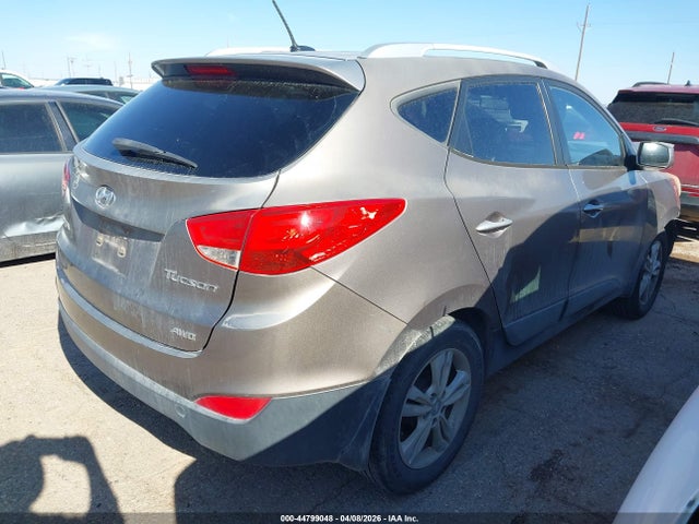 Продажа на аукционе авто 2011 Hyundai Tucson Gls, vin: KM8JUCAC6BU185570, номер лота: 44799048