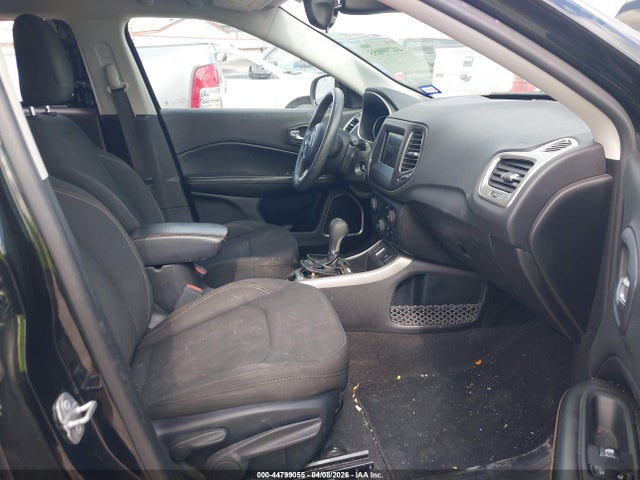 2018 Jeep Compass Sport Fwd მანქანა იყიდება აუქციონზე, vin: 3C4NJCAB0JT411522, აუქციონის ნომერი: 44799055