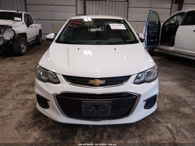 44799059 :رقم المزاد ، 1G1JG6SB1K4142380 vin ، 2019 Chevrolet Sonic Lt Auto مزاد بيع