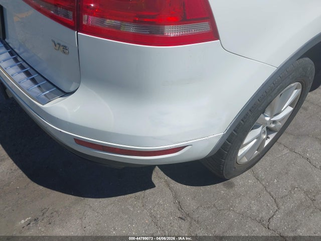 Продаж на аукціоні авто 2014 Volkswagen Touareg 3.6l Sport, vin: WVGEF9BP9ED012503, номер лоту: 44799073