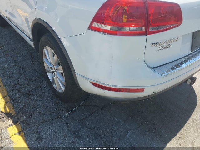 Продаж на аукціоні авто 2014 Volkswagen Touareg 3.6l Sport, vin: WVGEF9BP9ED012503, номер лоту: 44799073