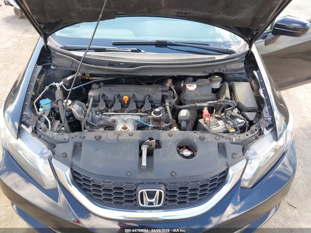 44799084 :رقم المزاد ، 19XFB2F72FE264387 vin ، 2015 Honda Civic Se مزاد بيع
