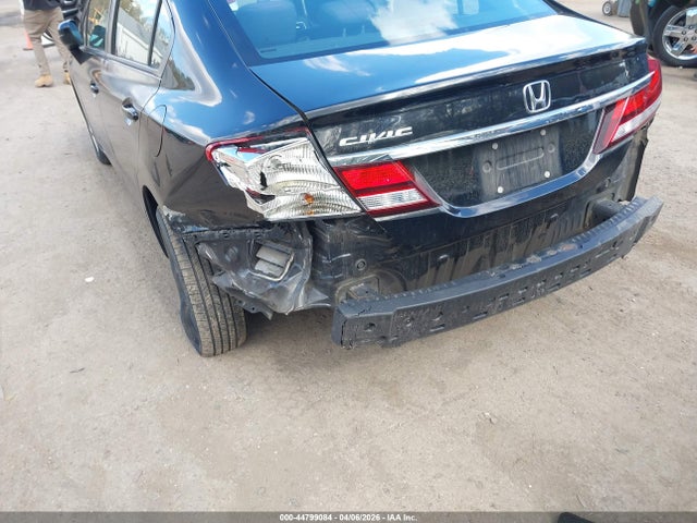 44799084 :رقم المزاد ، 19XFB2F72FE264387 vin ، 2015 Honda Civic Se مزاد بيع