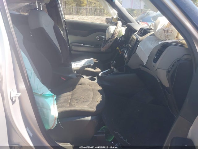 KNDJN2A26H7431639 KIA Soul !