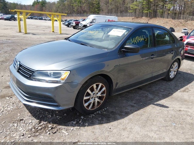 44799094 :رقم المزاد ، 3VWD17AJ2FM239986 vin ، 2015 Volkswagen Jetta 1.8t Se مزاد بيع